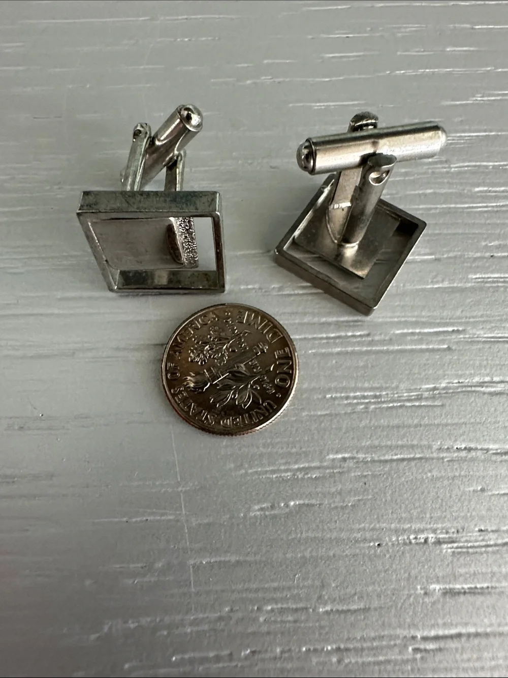 Vintage Men's Square Silver-Tone Modern Cufflinks
